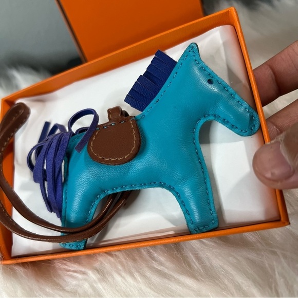 Hermes Accessories - HERMES rodeo pm light blue